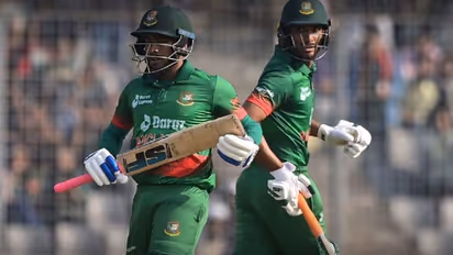 മെഹിദിക്ക് സെഞ്ചുറി, തകര്ച്ചയില് നിന്ന് കയറി ബംഗ്ലാദേശ്; ഇന്ത്യക്കെതിരെ രണ്ടാം ഏകദിനത്തില് മികച്ച സ്കോര്