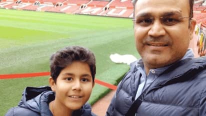 ఢిల్లీ జట్టులో సెహ్వాగ్ కొడుకు.. ఎక్కడికెళ్లినా నెపోటిజం తప్పట్లేదంటున్న నెటిజన్లు..