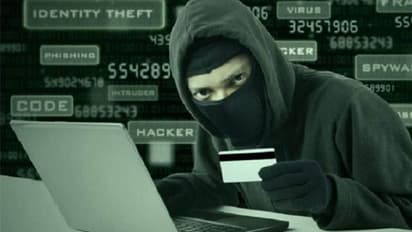 பேஸ்புக்கில் நெருங்கிப் பழகிய நபரிடம் ஏமாந்த பெண்! கஷ்டப்பட்டு சேர்த்த பணம் பறிபோன அவலம்!