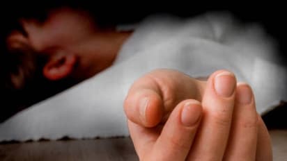 दुखद मामला: 11वीं के छात्र ने पढ़ाई के प्रेशर में किया सुसाइड, पिता की बंदूक से उड़ा ली खुद की खोपड़ी