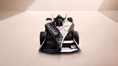 ഫോർമുല ഇ വേൾഡ് ചാമ്പ്യൻഷിപ്പ്, ഐ- ടൈപ് 6 പുറത്തിറക്കി ജാഗ്വാർ