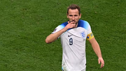 ഫ്രാന്സിനോടേറ്റ തോല്വി; നാണക്കേടിന്റെ റെക്കോർഡിലേക്ക് മൂക്കുംകുത്തി വീണ് ഇംഗ്ലണ്ട്