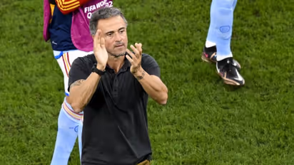 ഗോളില്ലാ പാസുകളില് രൂക്ഷ വിമര്ശനം; പരിശീലകന് ലൂയിസ് എന്റിക്വയെ പുറത്താക്കി സ്പെയിന്