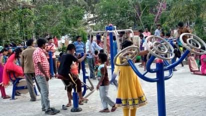 மிரட்டும் மாண்டஸ் புயல் - முன்னெச்சரிக்கை நடவடிக்கையாக மாநகராட்சி பூங்காக்கள், விளையாட்டு திடல்கள் மூடல்.!