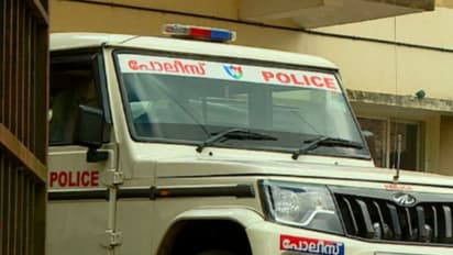 വിദ്യാർഥിനിയുടെ പെരുമാറ്റത്തിൽ മാറ്റം, സ്കൂളിൽ കൗൺസിലിംഗിൽ പീഡനം വെളിപ്പെടുത്തി; കണ്ണൂരിൽ അച്ഛൻ അറസ്റ്റിൽ