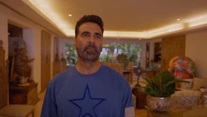 एक बहाने से अक्षय कुमार ने पहली बार दिखाया अपना आलीशान बंगला, 80 Cr के घर की 7 INSIDE PHOTOS