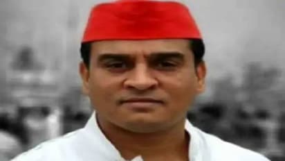 SP नेता सोलंकी का फर्जी आधार पुलिस ने किया बरामद, अशरफ अली बनकर की थी यात्रा, 8 टुकड़ों में मिली दो कॉपी