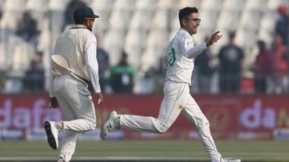 അരങ്ങേറ്റത്തില് ഏഴ് വിക്കറ്റ് പ്രകടനം; പാകിസ്ഥാന് ക്രിക്കറ്റിലെ റെക്കോര്ഡ് പട്ടികയില് അബ്രാര് അഹമ്മദും