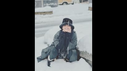 మంచు వర్షంలో తడిసి ముద్దవుతున్న శృతి హాసన్.. వెకేషన్‌లో క్రేజీ ఫీలింగ్‌ని పొందుతున్న స్టార్‌ హీరోయిన్‌