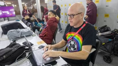 ഖത്തര് ലോകകപ്പ് റിപ്പോര്ട്ടിംഗിനിടെ വിഖ്യാത കായിക ലേഖകന് അന്തരിച്ചു