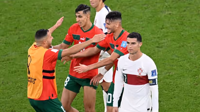 FIFA World Cup 2022: காலிறுதியில் போர்ச்சுகலை வீழ்த்தி அரையிறுதிக்கு முன்னேறிய மொராக்கோ! கண் கலங்கிய ரொனால்டோ