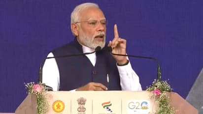 பொய் வாக்குறுதி.. குறுக்கு வழி அரசியல்வாதிகளிடம் உஷாராக இருங்கள்.! எதிர்கட்சிகளை அதிரவைத்த பிரதமர் மோடி