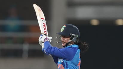 Womens T20 WC:அரைசதம் அடித்து தனிநபராய் இந்திய அணியை கரைசேர்த்த ஸ்மிரிதி மந்தனா! அயர்லாந்துக்கு சவாலான இலக்கு