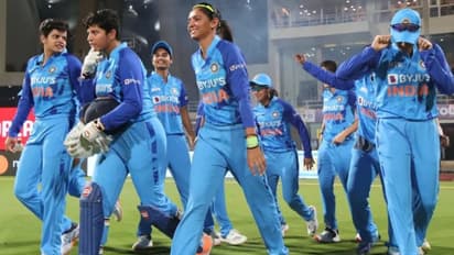 రెండో  టీ20లో టీమిండియా సూపర్ విక్టరీ.. సూపర్ ఓవర్‌లో తేలిన ఫలితం 