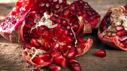 മാതളത്തിന്റെ തൊലി കളയേണ്ട, ​ഗുണങ്ങൾ ചെറുതൊന്നുമല്ല 