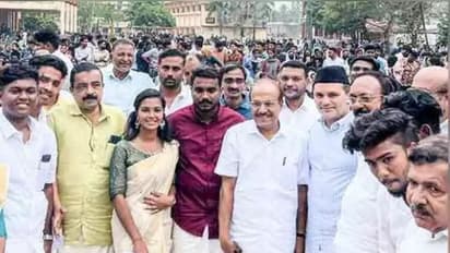 രണ്ട് പതിറ്റാണ്ടിന് ശേഷം എസ്എഫ്ഐയിൽ നിന്ന് യൂണിയൻ യുഡിഎസ്എഫ് തിരികെ പിടിച്ചു, ആഘോഷമാക്കി നേതാക്കളും