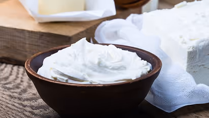 കുട്ടികള്ക്ക് തൈരും ഇലക്കറികളും നിര്ബന്ധമായും നല്കുക; കാരണം അറിയാം...