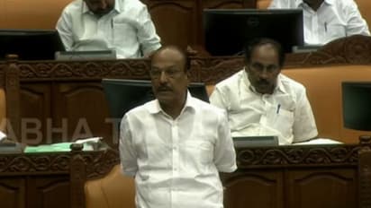 സമരത്തിൽ നിന്ന് സർവകലാശാലകളെ രക്ഷിക്കണം, ഗവർണർ ഭരണം വേണ്ട; ഒറ്റ ചാൻസലർ മതിയെന്നും കുഞ്ഞാലിക്കുട്ടി