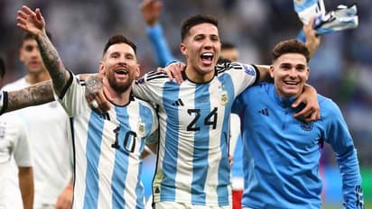 റയലിലേക്ക് പോവരുത്; അര്ജന്റീന യുവതാരത്തോട് ലിവര്പൂള് തെരഞ്ഞെടുക്കാന് ആവശ്യപ്പെട്ട് മെസി