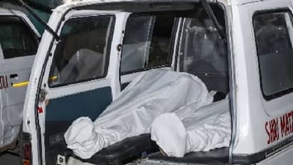 अलविदा बेटे हम जा रहे हैं...यह कहकर पति-पत्नी दुनिया छोड़ गए, बेबसी ऐसी की दोनों को मरना ही पड़ा