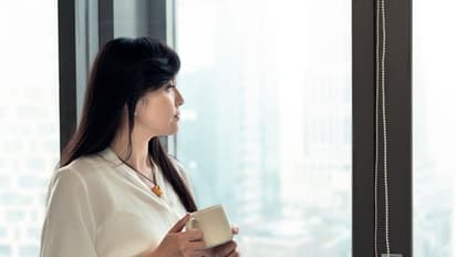 ഉന്നതരെ പരിചരിക്കാന് ശരീരവടിവുള്ള സ്ത്രീകളെ വേണമെന്ന് ചൈനീസ് സര്ക്കാര് പരസ്യം, വിവാദം