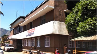 ഹോട്ടൽ ജീവനക്കാർ വിദ്യാർഥികളെ മർദ്ദിച്ച സംഭവം; 15 പേര്ക്കെതിരെ കേസെടുത്തതായി പൊലീസ്