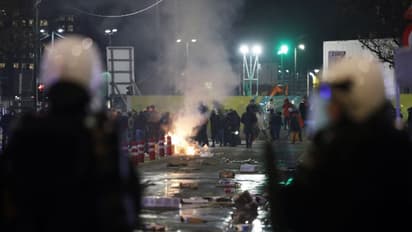 ഫ്രാന്‍സിനെതിരായ തോല്‍വി; ബ്രസല്‍സില്‍ പൊലീസുമായി ഏറ്റുമുട്ടി മൊറോക്കോന്‍ ആരാധകര്‍, പടക്കമേറും കത്തിക്കലും