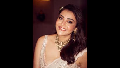 குழந்தை பெற்ற பிறகும் குறையாத அழகு! தகதகவென மின்னும் உடையில்... தங்கமாய் ஜொலிக்கும் காஜல் அகர்வால்! போட்டோஸ்.!