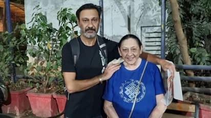 'ഞാന് ജീവനോടെയുണ്ട്'; മകന് തലയ്ക്കടിച്ച് കൊന്നെന്ന വ്യാജവാര്ത്തയ്ക്കെതിരെ നടി വീണ കപൂര്