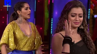 జబర్దస్త్ యాంకర్స్ మధ్య బయటపడ్డ విబేధాలు... వేదిక మీదే గొడవకు దిగిన రష్మీ-సౌమ్య!