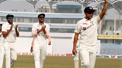 అశ్విన్, జడేజా ఉన్నా అతనికి కచ్ఛితంగా చోటు ఉండాల్సిందే... టీమిండియా మాజీ హెడ్ కోచ్ అనిల్ కుంబ్లే...