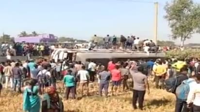 ఒడిశాలోని మయూర్భంజ్లో బస్సు బోల్తా.. 20 మందికి గాయాలు