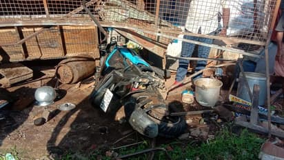 ബൈക്ക് നിയന്ത്രണംവിട്ട് ഹോട്ടലിലേക്ക് ഇടിച്ചുകയറി; രണ്ടു പേർക്ക് പരിക്ക്, ഹോട്ടൽ ഉടമ അത്ഭുതകരമായി രക്ഷപ്പെട്ടു