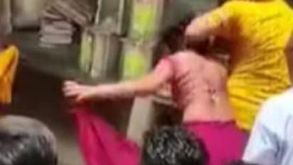 दिल टूटा तो बीच सड़क पत्नी को जिंदा जला दिया, 2 साल पहले हुई थी शादी-बीवी की बेबसी रूला देगी