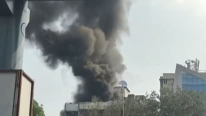 मुंबई: होटल में लगी आग से एक व्यक्ति की मौत, दो महिलाएं घायल, पास स्थित हॉस्पिटल को कराना पड़ा खाली