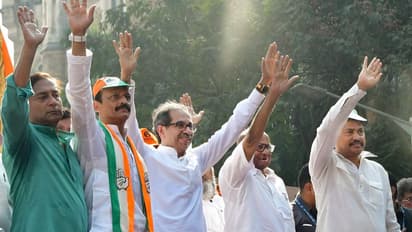 गवर्नर को हटाने के लिए MVA का हल्ला बोल मार्च, मराठी महापुरुषों का अपमान करने वाले को तत्काल हटाएं नहीं तो...