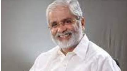 'ഇനി തെരഞ്ഞെടുപ്പിൽ മത്സരിക്കില്ല, രാഷ്ട്രീയ പ്രവർത്തനം തുടരും'; വിശദീകരിച്ച് സുരേഷ് കുറുപ്പ്