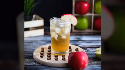 Christmas 2022: 3 all-time iconic cocktails to celebrate Xmas joy with family and friends 