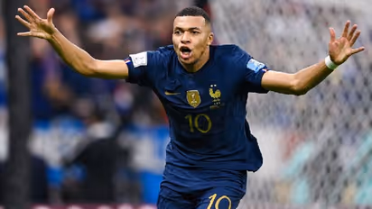 கிலியன் எம்பாப்பே ஃபிட்னெஸ் ரகசியம்.. டயட் & ஒர்க் அவுட் விவரம்..!  நீங்களும் தெரிந்துகொண்டு ஃபிட் ஆகுங்க