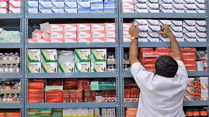 यूपी के सरकारी अस्पतालों में खुलेंगे जेनेरिक आधार के स्टोर, जानिए क्या होगा जनता को फायदा