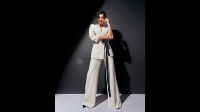 కావాలనే ట్రోలర్స్ కు ఛాన్స్ ఇస్తున్న రష్మిక.. ఇవేం స్టిల్స్ అంటూ  ఆడేసుకుంటున్న నెటిజన్లు!