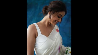 ಸೀರೆಯಲ್ಲಿ ಮೋಡಿ ಮಾಡಿದ 'ಮಹಾನಟಿ'; ಕೀರ್ತಿ ಸುರೇಶ್ ಫೋಟೋಗೆ ಫ್ಯಾನ್ಸ್ ಫಿದಾ 