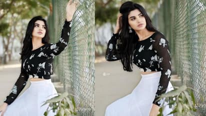 బ్లాక్ అండ్ వైట్ డ్రెస్ లో పిచ్చెక్కిస్తున్న జబర్థస్త్ వర్ష, విరహవేదనతో రగిలిపోతున్న బుల్లితెర బ్యూటీ.