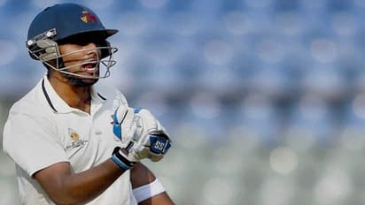 தம்பி இது டெஸ்ட் போட்டி, டி20 இல்ல - காட்டு காட்டுன்னு காட்டிய சூர்யகுமார் யாதவ்!