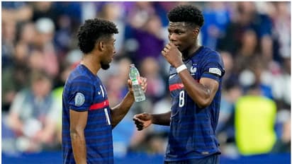 ഫൈനലിലെ പരാജയത്തിന് പിന്നാലെ വംശീയ അധിക്ഷേപം നേരിട്ട് ഫ്രാൻസ് താരങ്ങൾ; കമന്റ് ബോക്സ് ഓഫാക്കി താരം