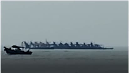  കെട്ടിയിട്ട 12 മത്സ്യബന്ധന ബോട്ടുകൾ ഒഴുകിപ്പോയി; തിരിച്ചെത്തിച്ച് മത്സ്യബന്ധന തൊഴിലാളികള്‍ 