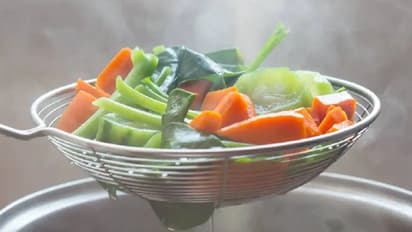 ഭക്ഷണം ആവിയില് വേവിക്കുമ്പോള് ശ്രദ്ധിക്കേണ്ട കാര്യങ്ങള്...