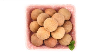 सर्दी में बढ़ जाती है जोड़ों में दर्द, तो बनाकर खाएं ये 5 तरह के लड्डू, नोट करें रेसिपी