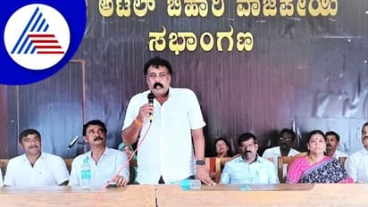 ಮೂಡಿಗೆರೆಯ ಎಂ.ಜಿ.ರಸ್ತೆ ಅಗಲೀಕರಣಕ್ಕೆ ಜನರಿಂದ ಒತ್ತಾಯ, ಜಾಗ ಬಿಟ್ಟು ಕೊಡಲು ಕಟ್ಟಡ ಮಾಲೀಕರಿಗೆ ವಾರದ ಗಡುವು