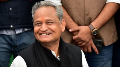   राजस्थान में मंत्री-विधायकों को नई जिम्मेदारी: अब सीएम अशोक गहलोत को खुश करो...जानिए क्या है पूरा मामला